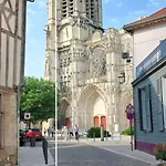 Le Tamaris, Garage Prive Hauteur Limitee, Calme, Confort Lägenhet Troyes